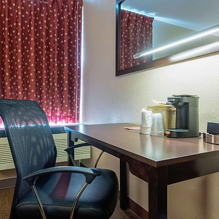 Econo Lodge Buckley Экстерьер фото