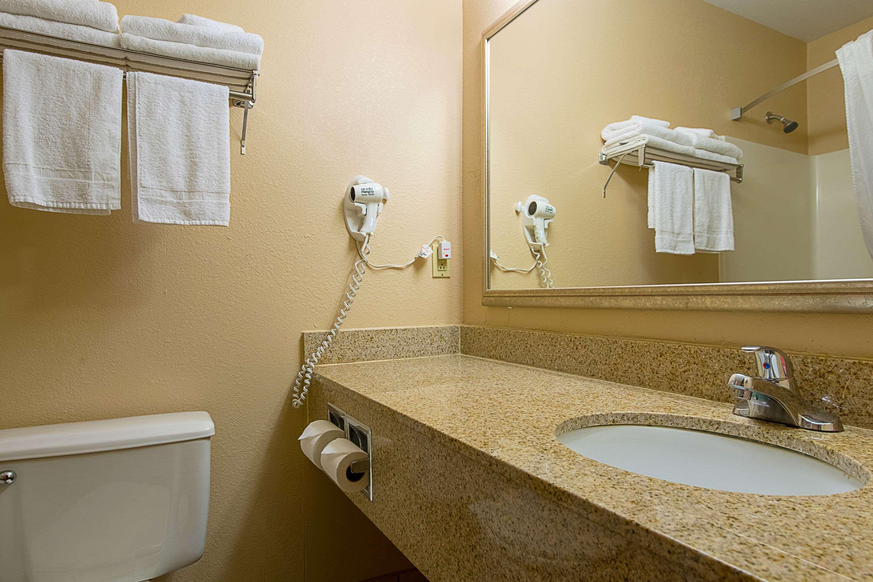 Econo Lodge Buckley Экстерьер фото