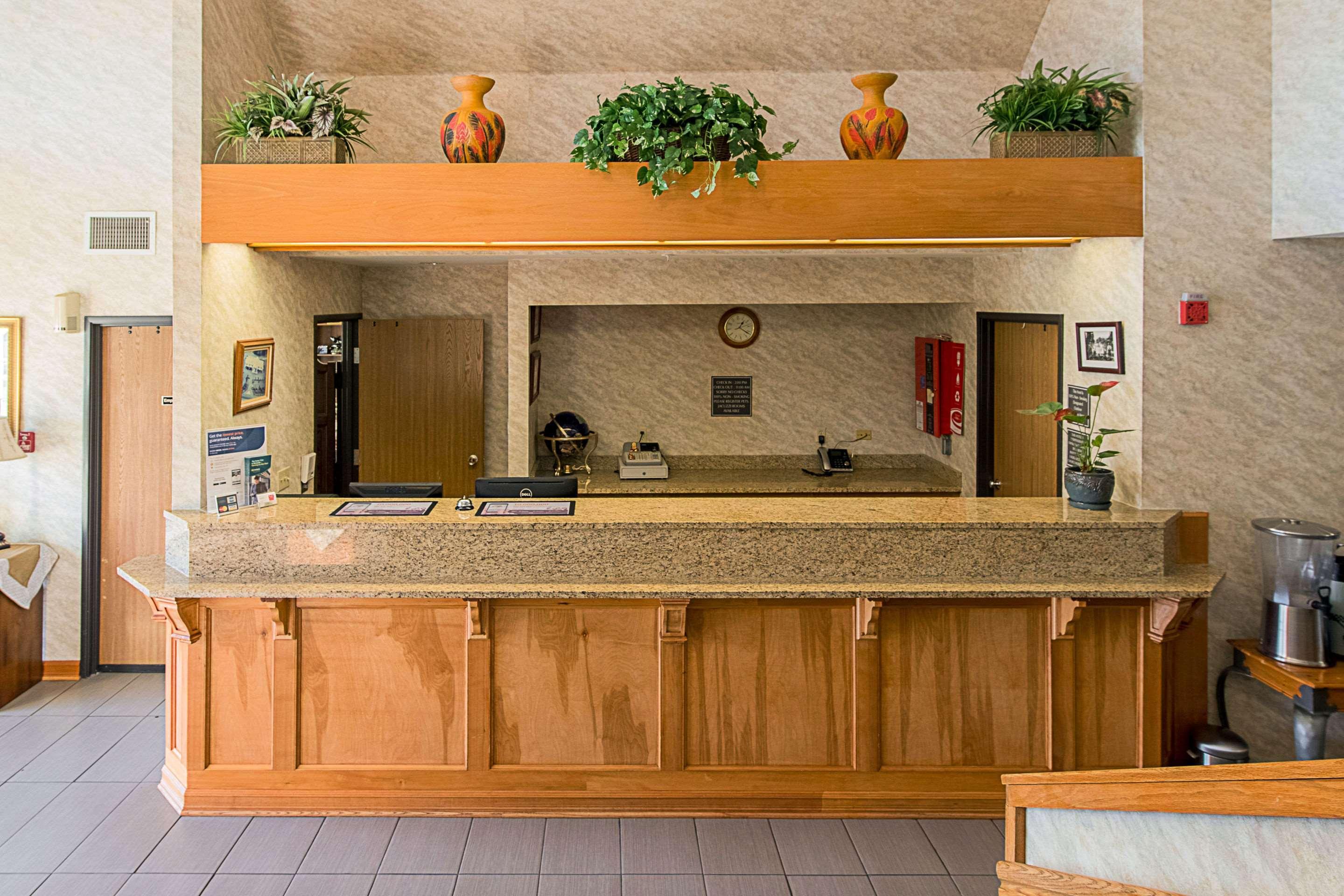 Econo Lodge Buckley Экстерьер фото