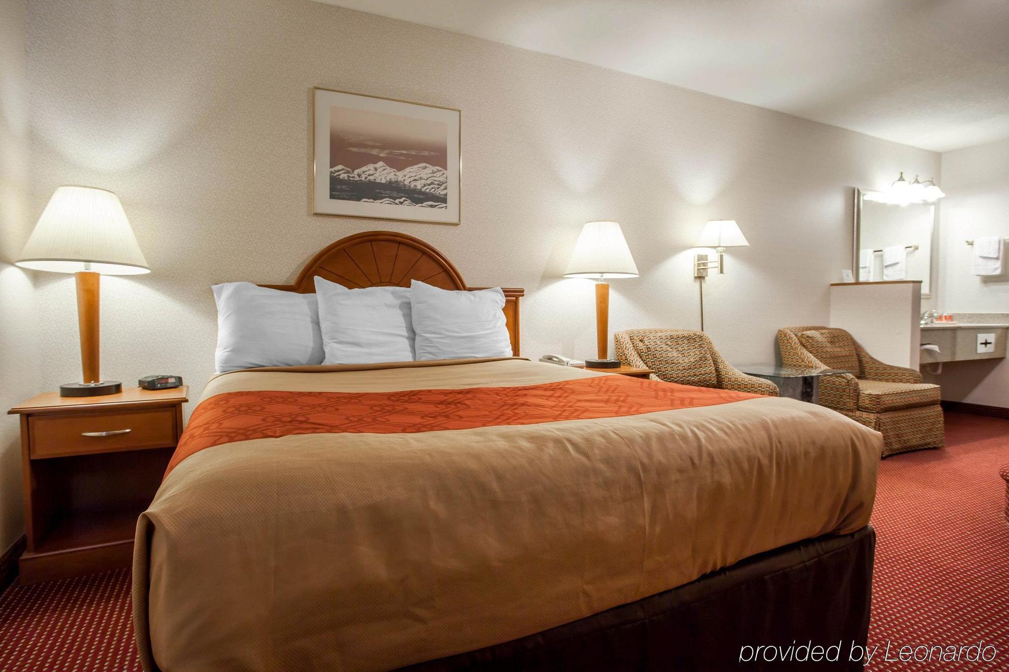 Econo Lodge Buckley Экстерьер фото