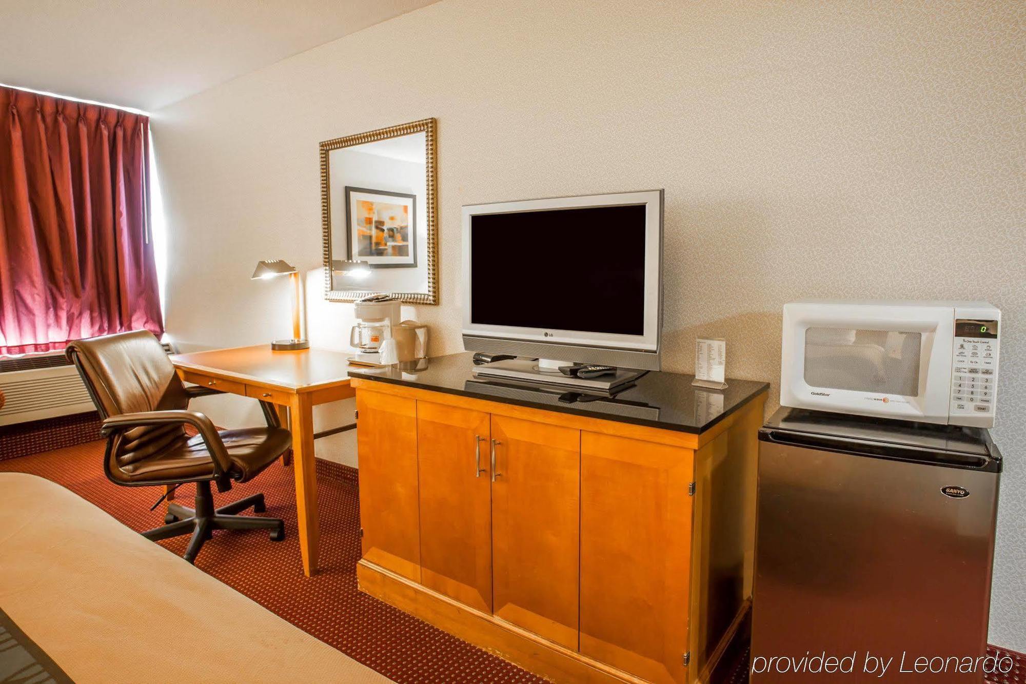 Econo Lodge Buckley Экстерьер фото
