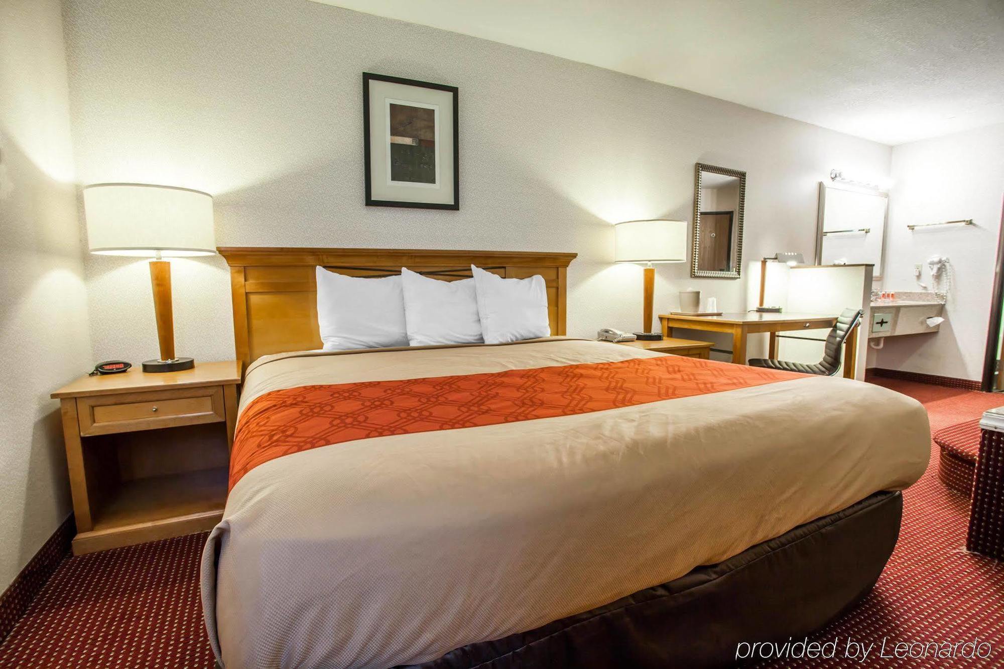 Econo Lodge Buckley Экстерьер фото